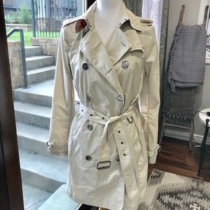 Burberry Brits Trench Coat